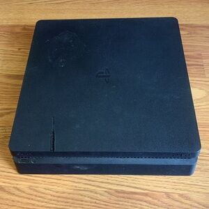 PlayStation 4 /w games